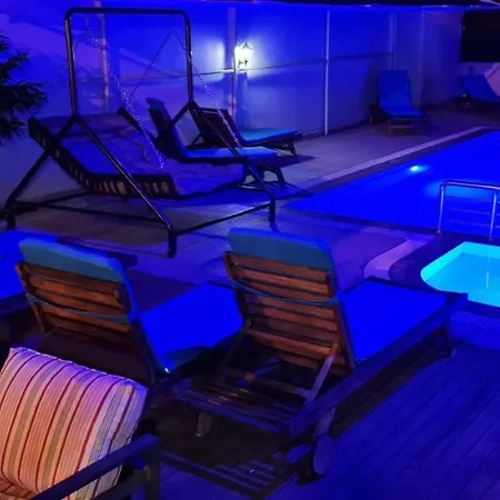 Kara Family Aparthotel 4*