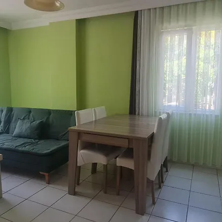 Kara Family Aparthotel 4*