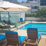 Kara Family Aparthotel