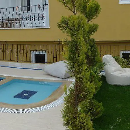 Apart-hotel Kara Family