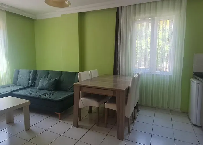 Kara Family Aparthotel 4*